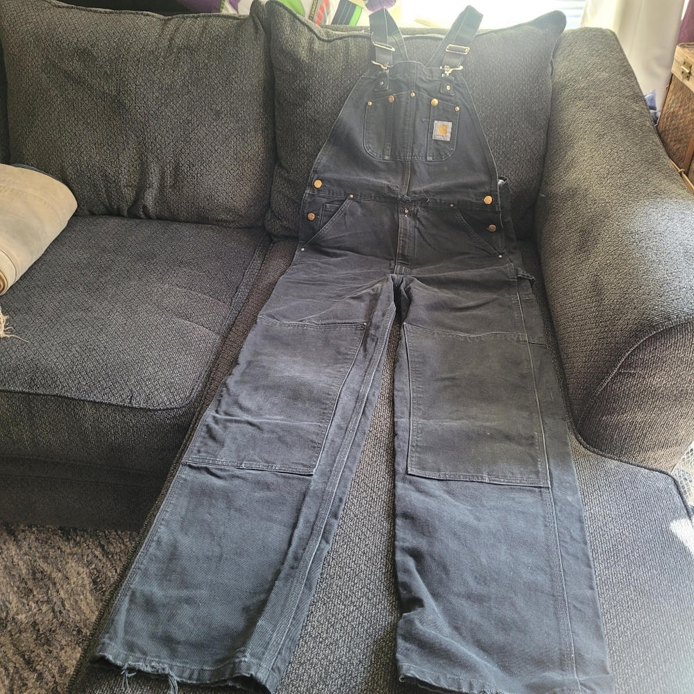 Mens Carhartt Overalls RO1 BLK Mens 34x36 (Front Damage see pictures)